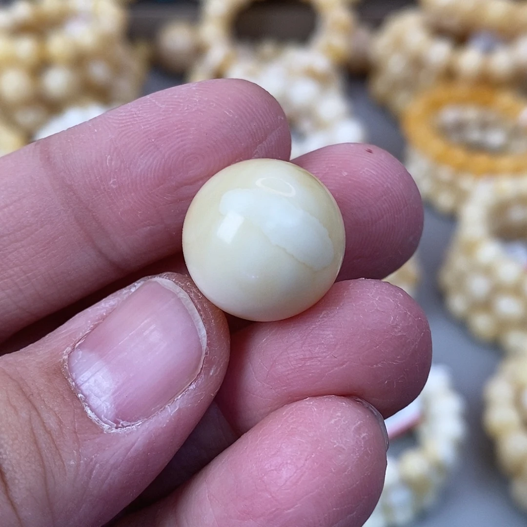 蜜蜡未镶嵌珠宝奇石17.9mm 3.3g