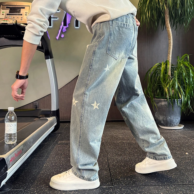 蓝色牛仔裤男款爆款2025新款秋季潮牌男裤休闲百搭直筒宽松弯刀裤