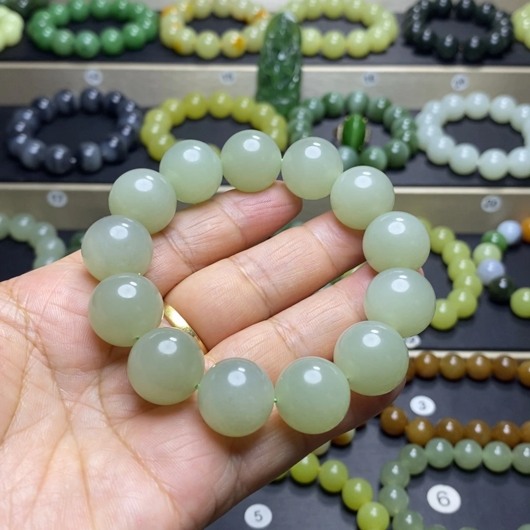 和田玉未镶嵌手串