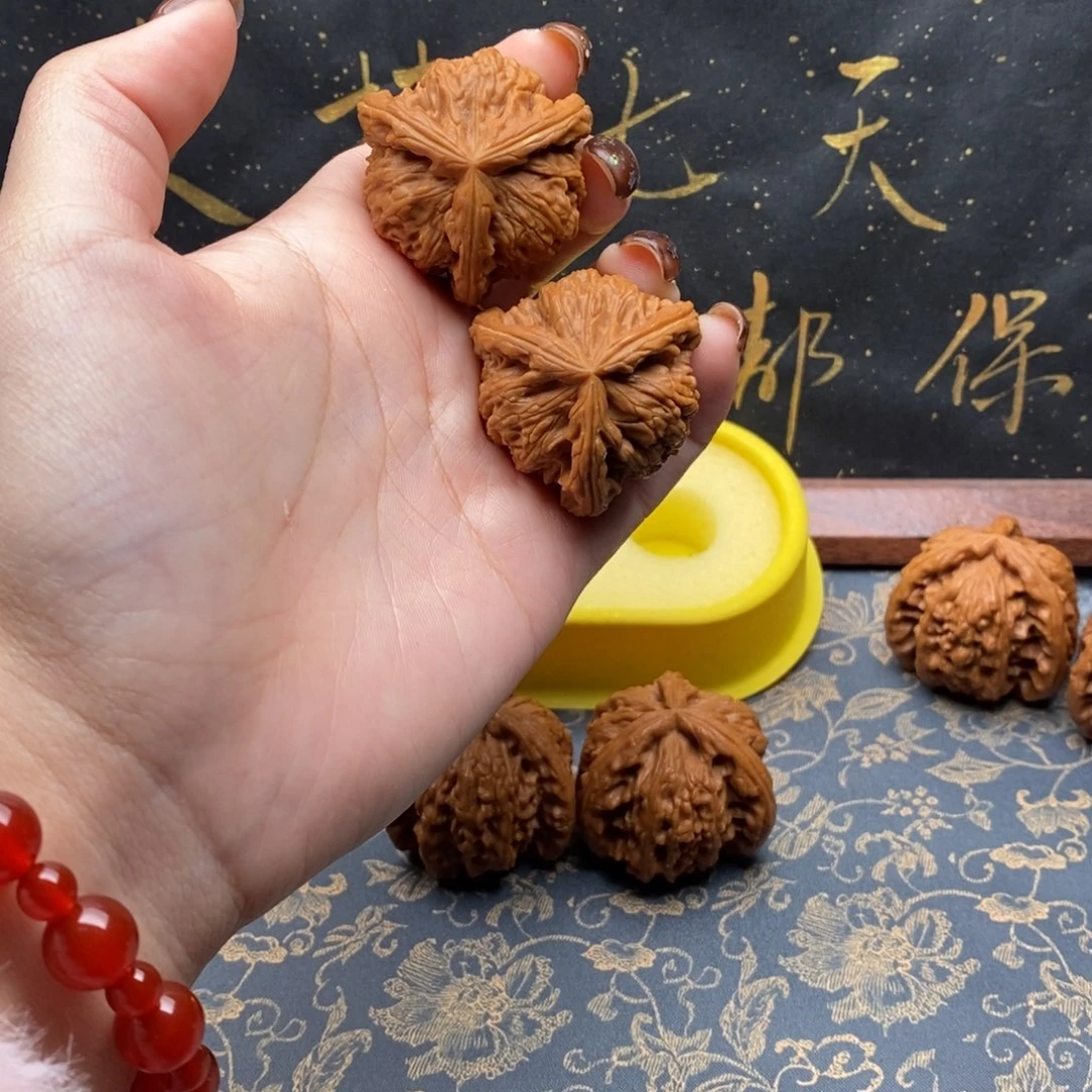 吊坠文玩核桃?**?