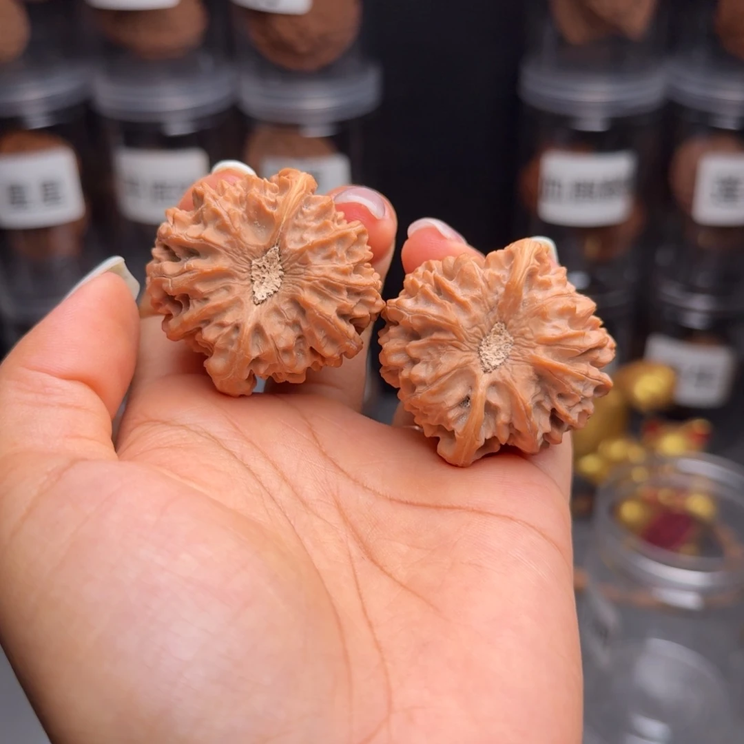 阿***蝶把件文玩核桃凹底龙门涧