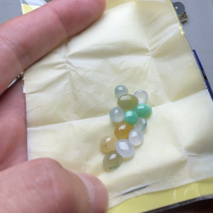 定制翡翠未镶嵌蛋面