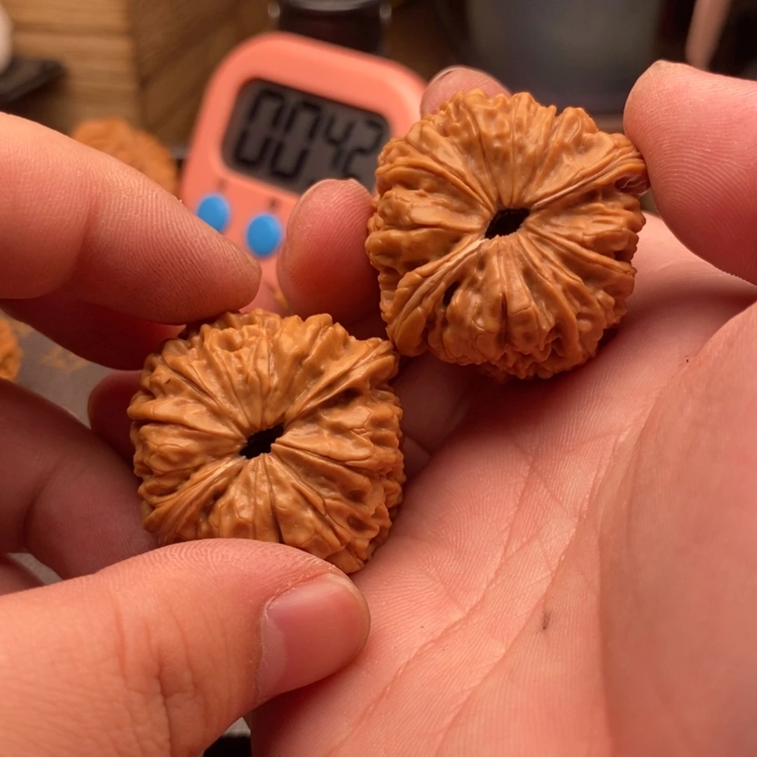 文玩核桃吊坠文玩
