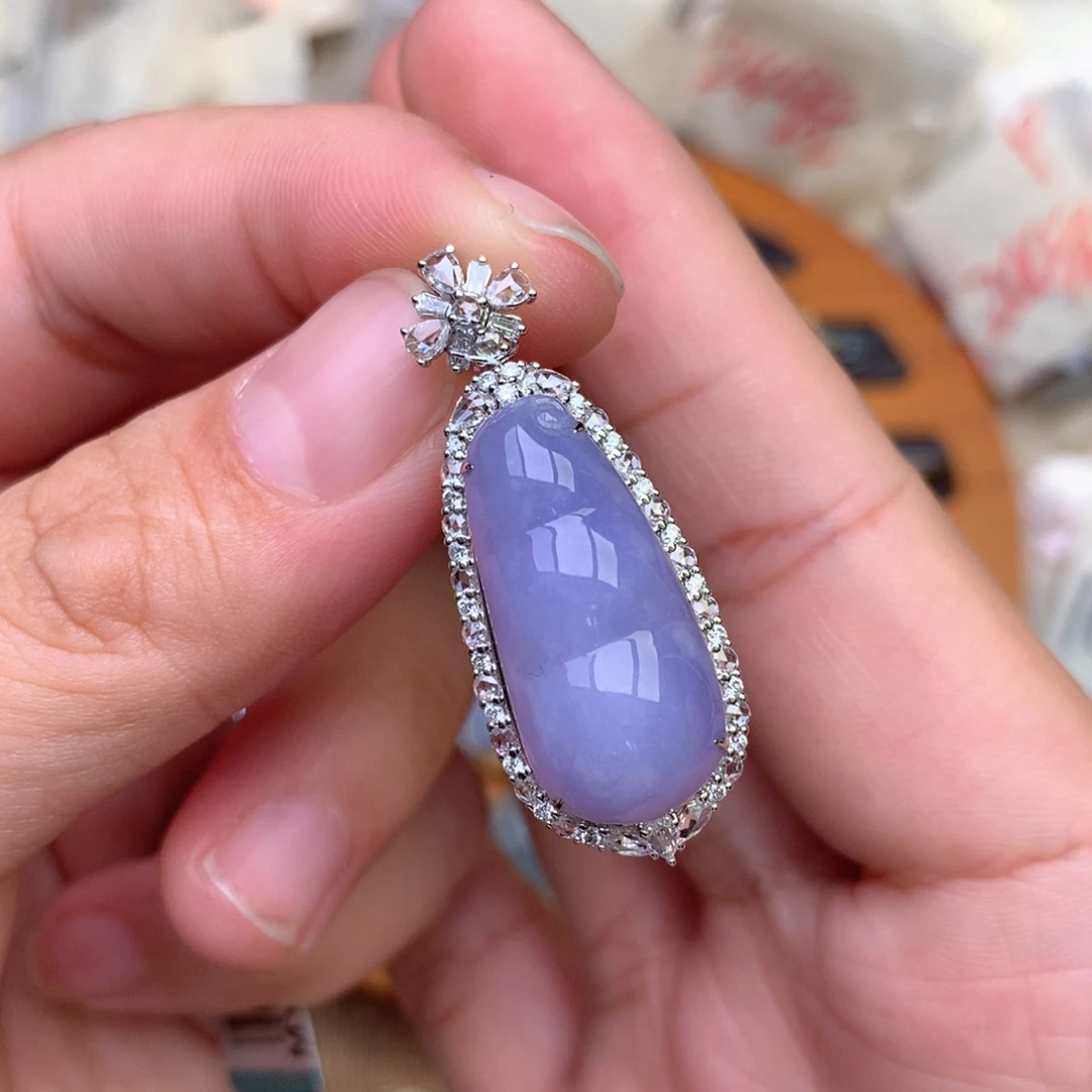 【闪购商品】18K金镶嵌挂件翡翠一