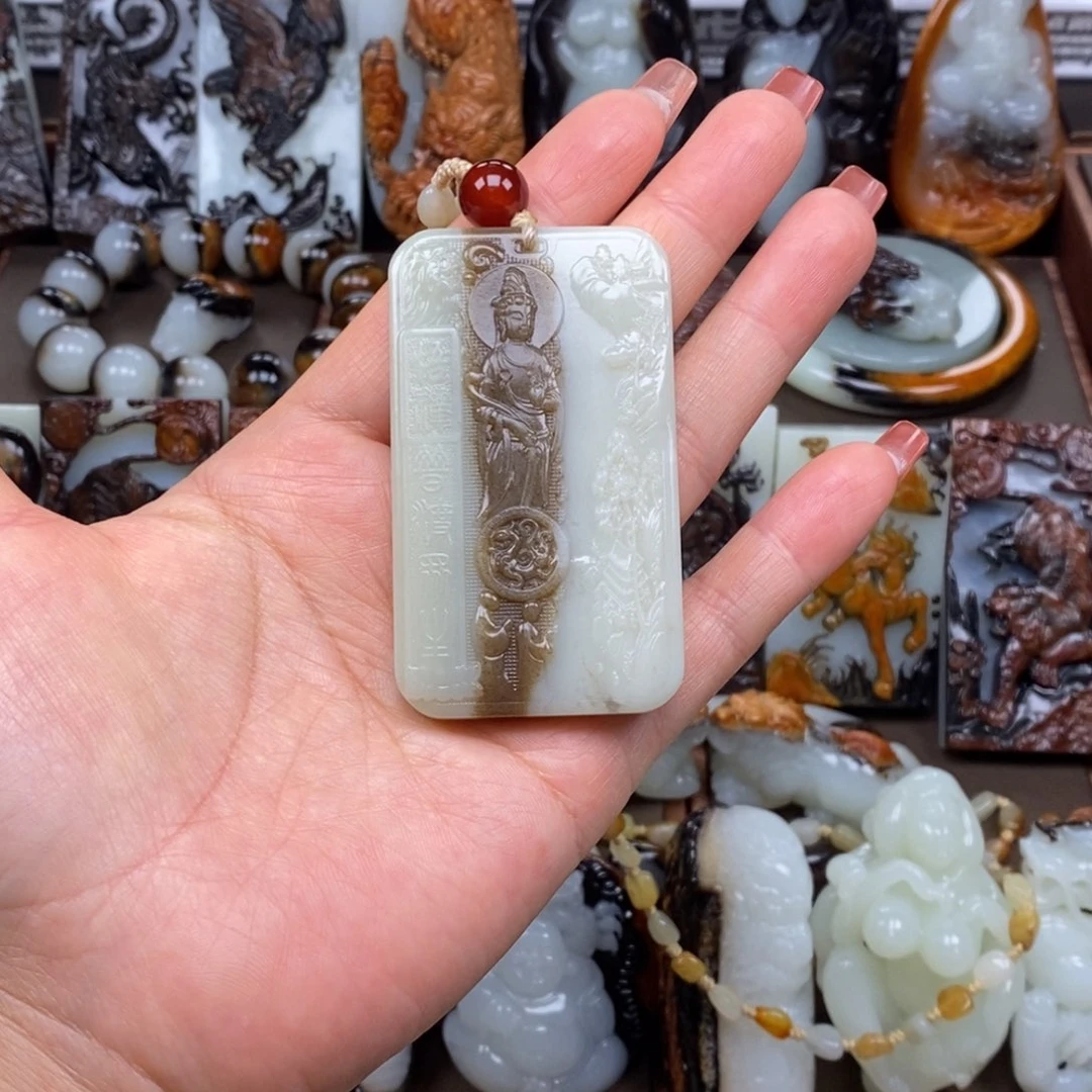 颈饰未镶嵌和田玉