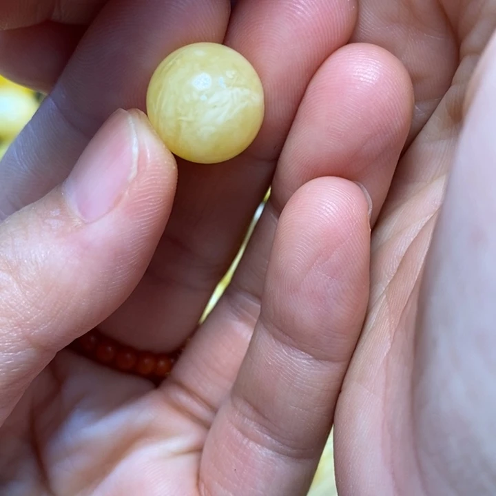 南***門裸石琥珀未镶嵌原矿蜜蜡配饰