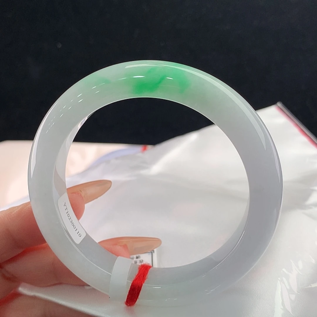 【闪购商品】未镶嵌手镯翡翠57.8，57/58