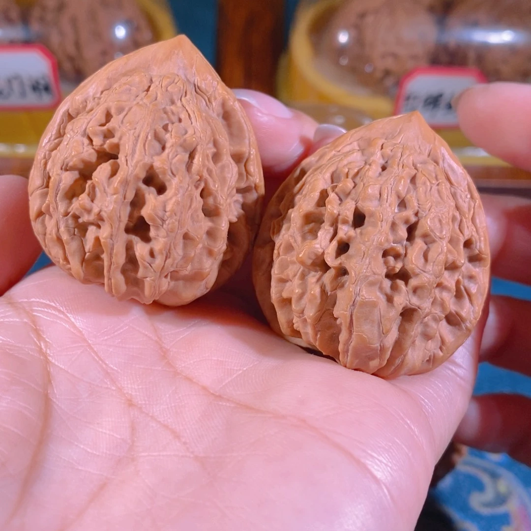 吊坠文玩核桃大沽石