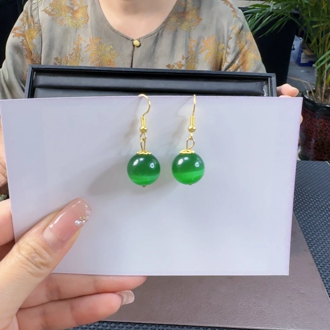 石英质玉合金耳饰