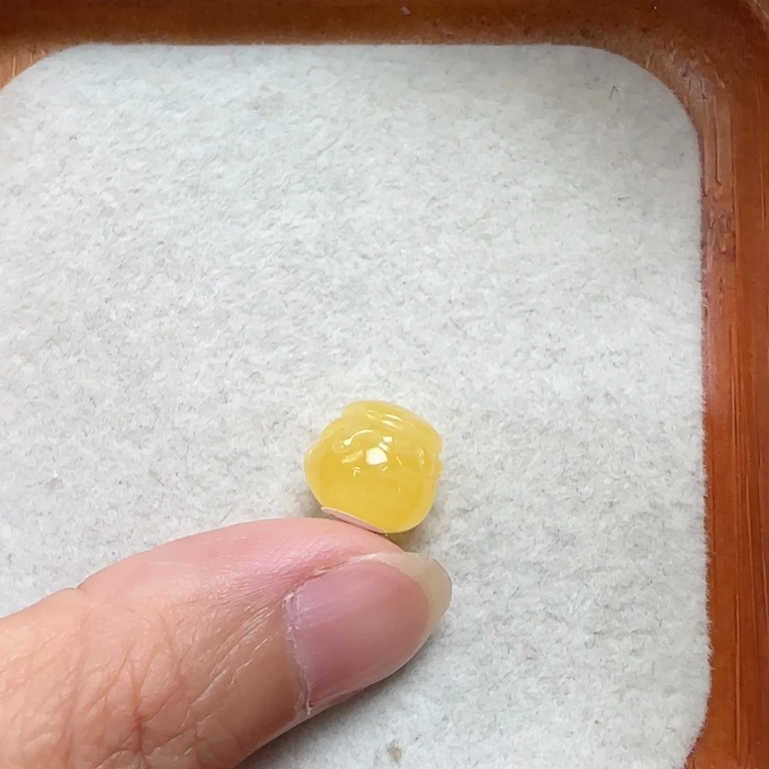 琥珀未镶嵌珠宝奇石定制