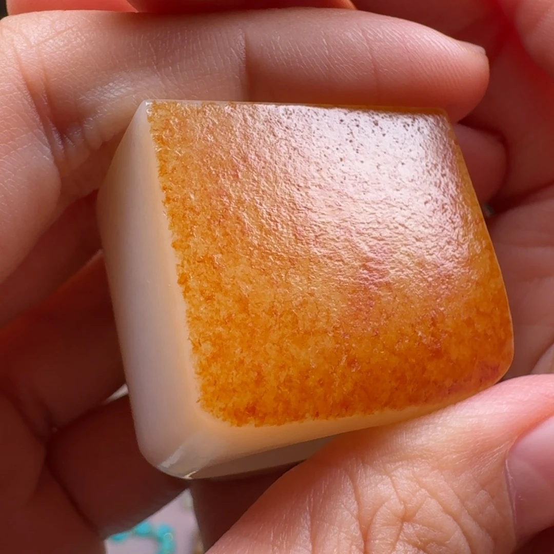 用***0和田玉未镶嵌颈饰