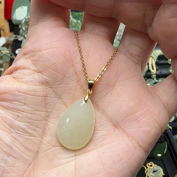 颈饰银S925镶嵌和田玉