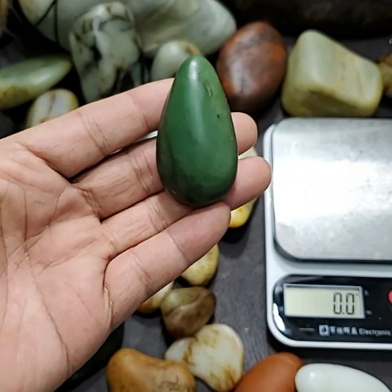 和田玉（糖玉）未镶嵌挂件