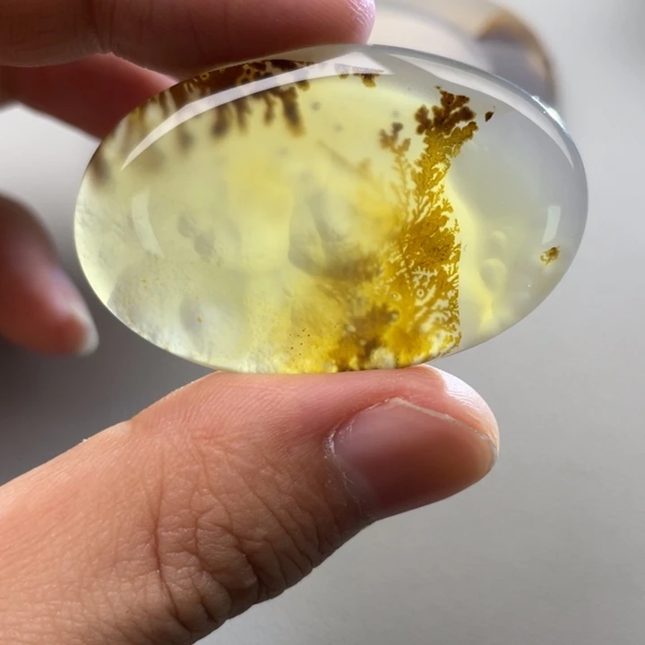 玛瑙/玉髓颈饰未镶嵌向**阳