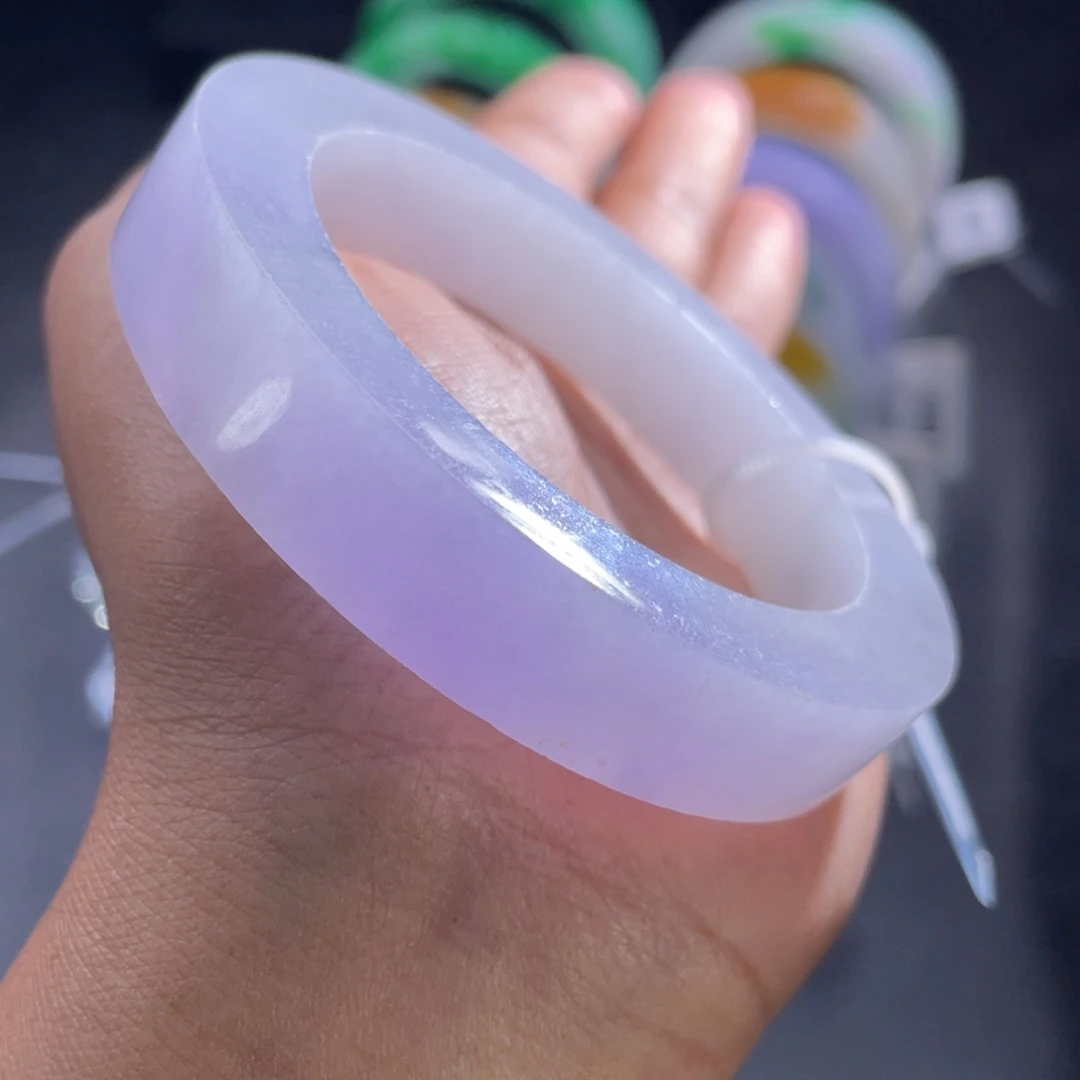 定制翡翠未镶嵌手镯