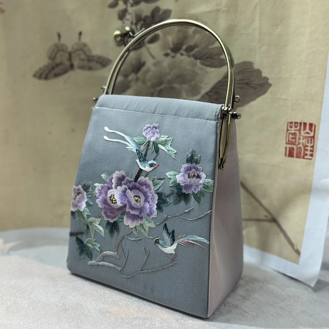 牡丹绶带鸟口金包 非遗手工苏绣 尺寸16*20*8cm 日常国风仙女礼品