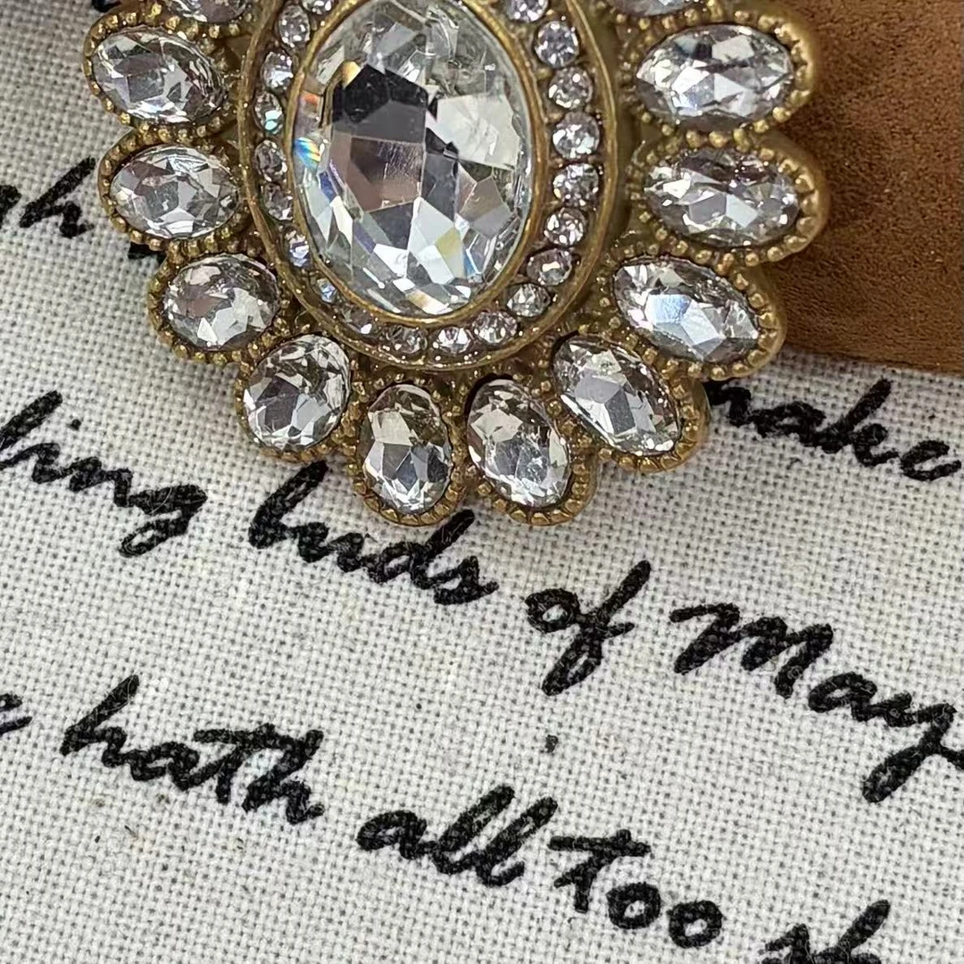 铜合金锆石耳饰 远远（YY882）镀K金镶嵌中古复古时尚轻奢