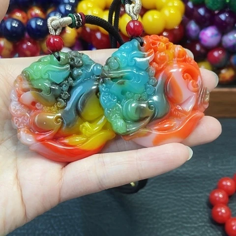 玛瑙未镶嵌手饰雪山重楼吊坠