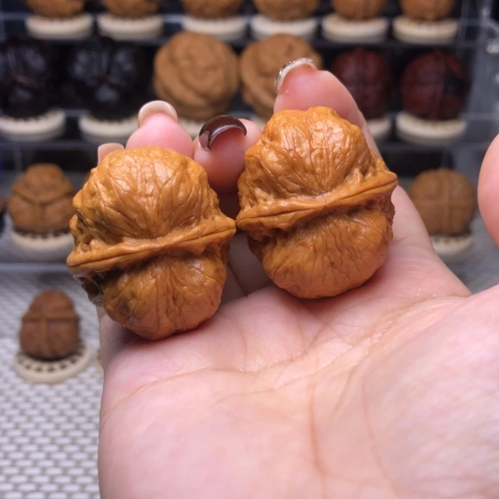 文玩核桃把件8号玉龙小金蟾35尺