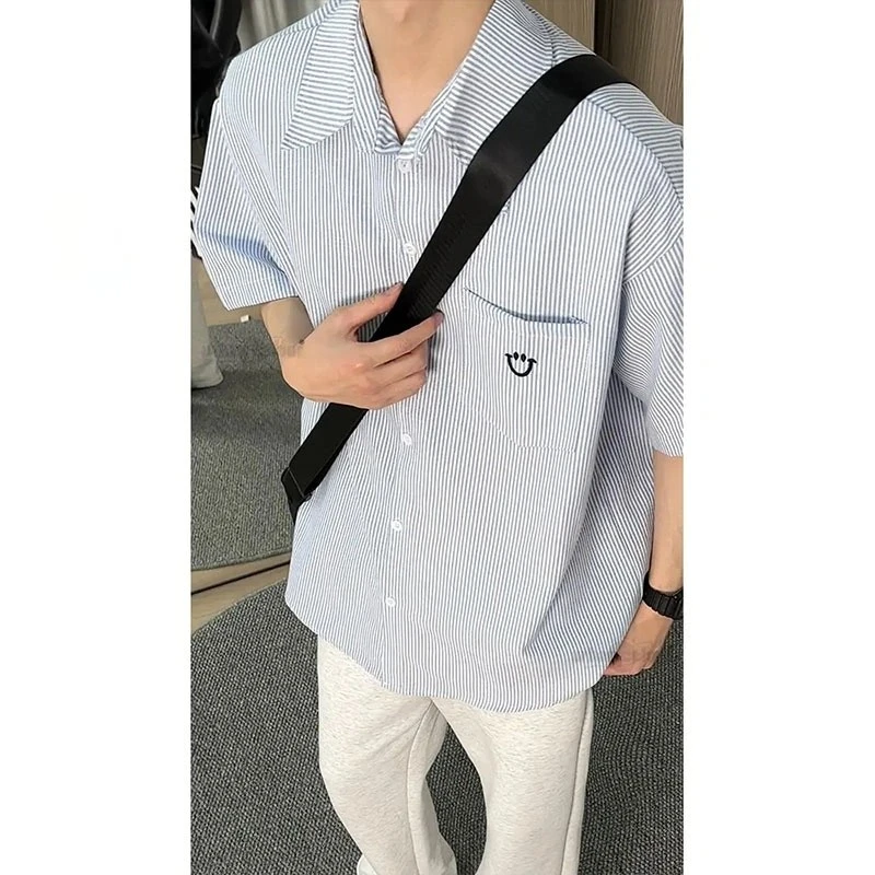 笑脸刺绣条纹短袖衬衫男夏季新款少年感cityboy宽松翻领痞帅衬衣