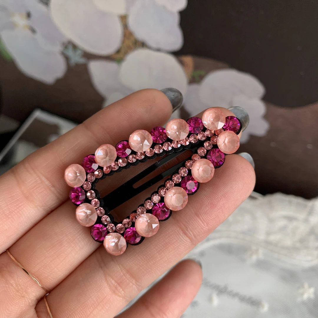 Y022气质三角闪闪发夹