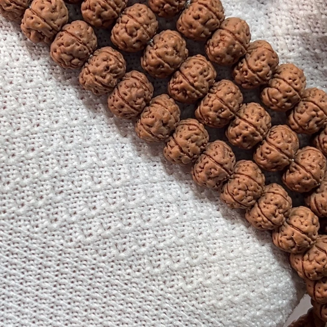 团***爹金刚菩提吊坠老树王108