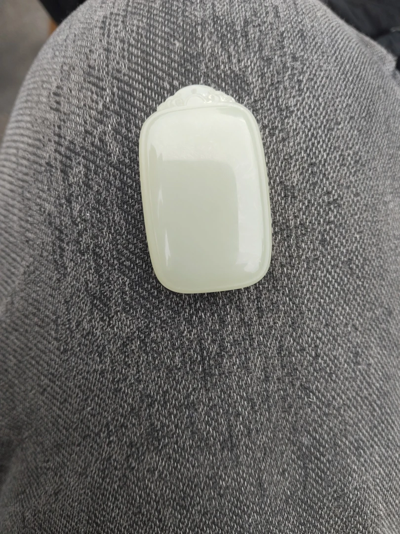 高端和田玉未镶嵌挂件