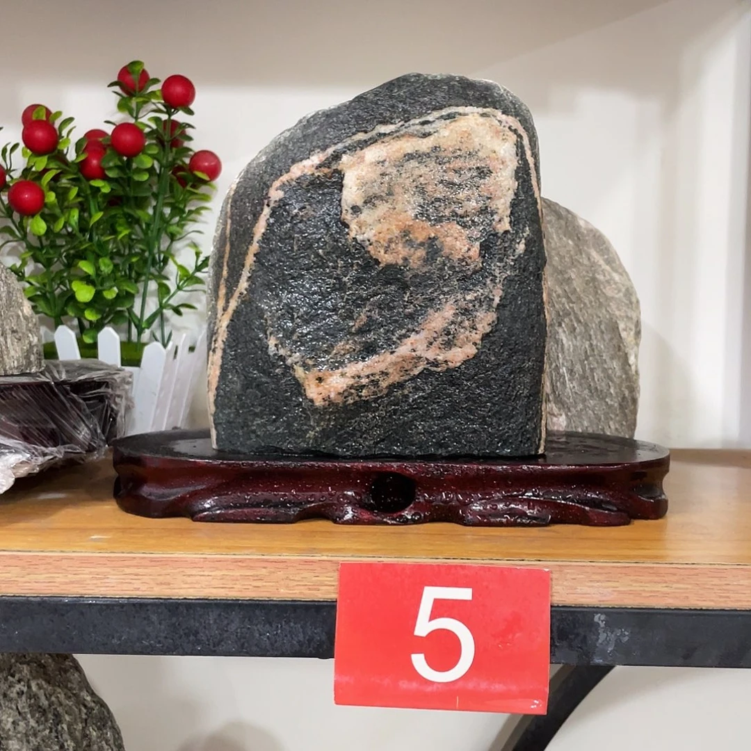 朱***军石材靠山石平安石摆件