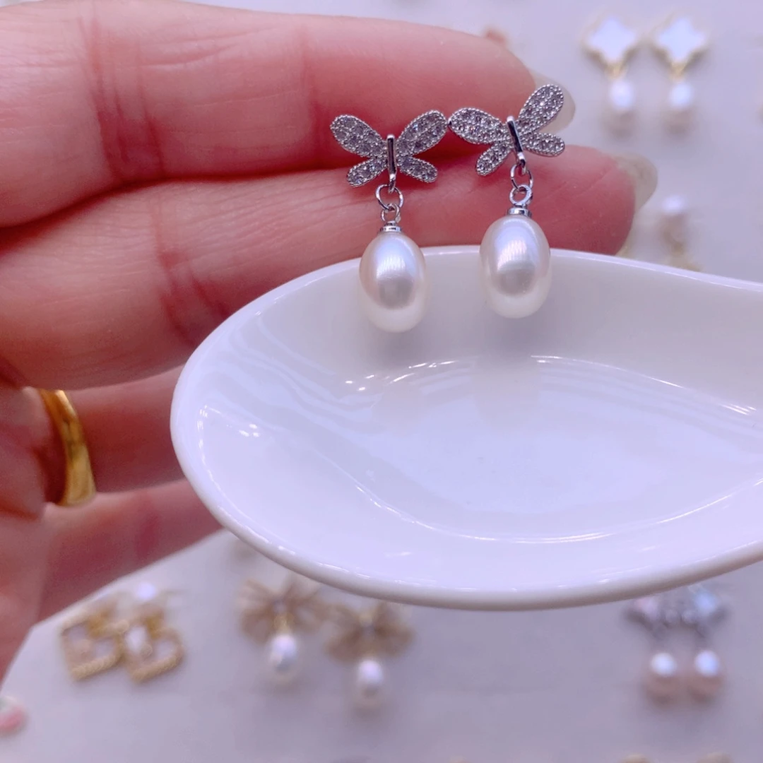淡水珍珠合金耳饰