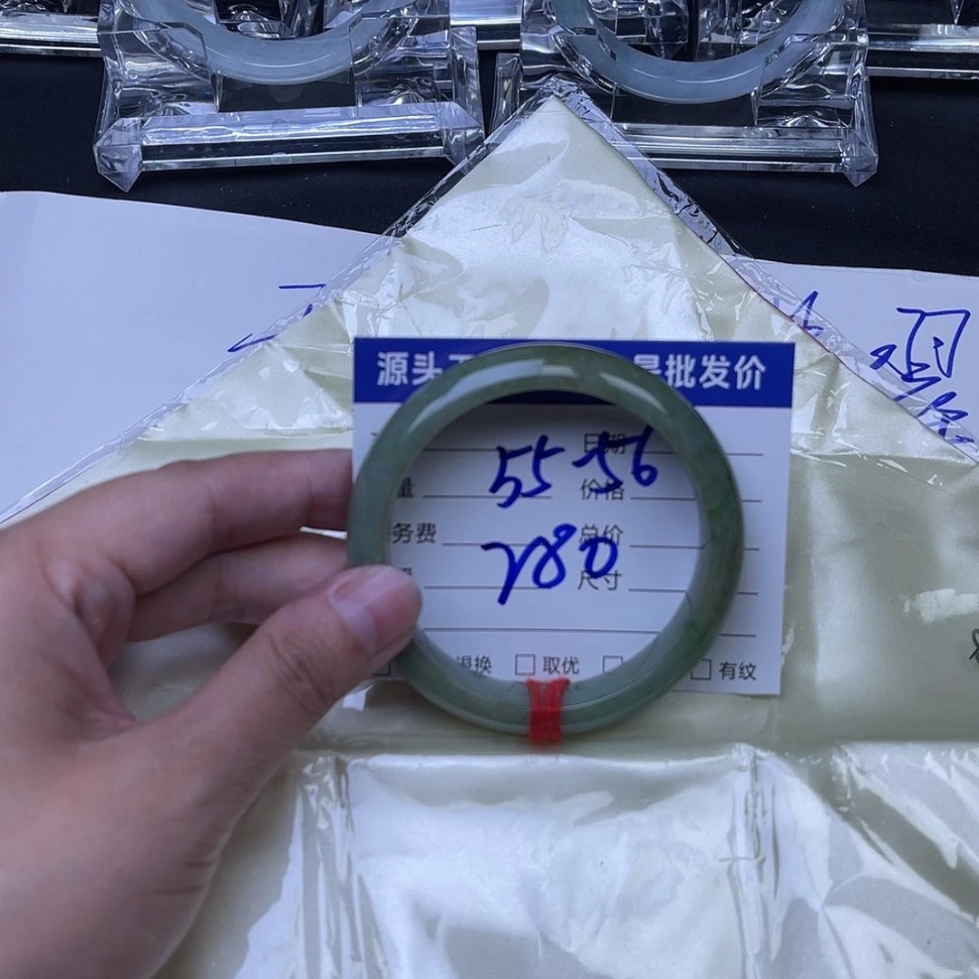 翡翠未镶嵌手镯翡翠