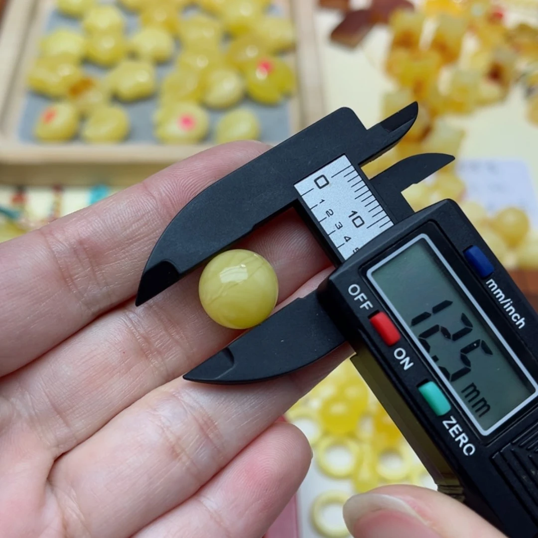 【闪购商品】蜜蜡裸石未镶嵌配饰