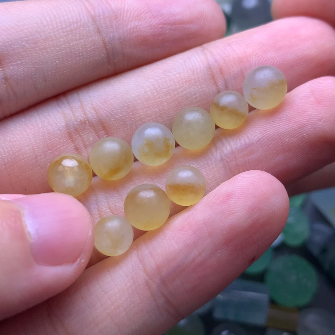 定制翡翠未镶嵌挂件