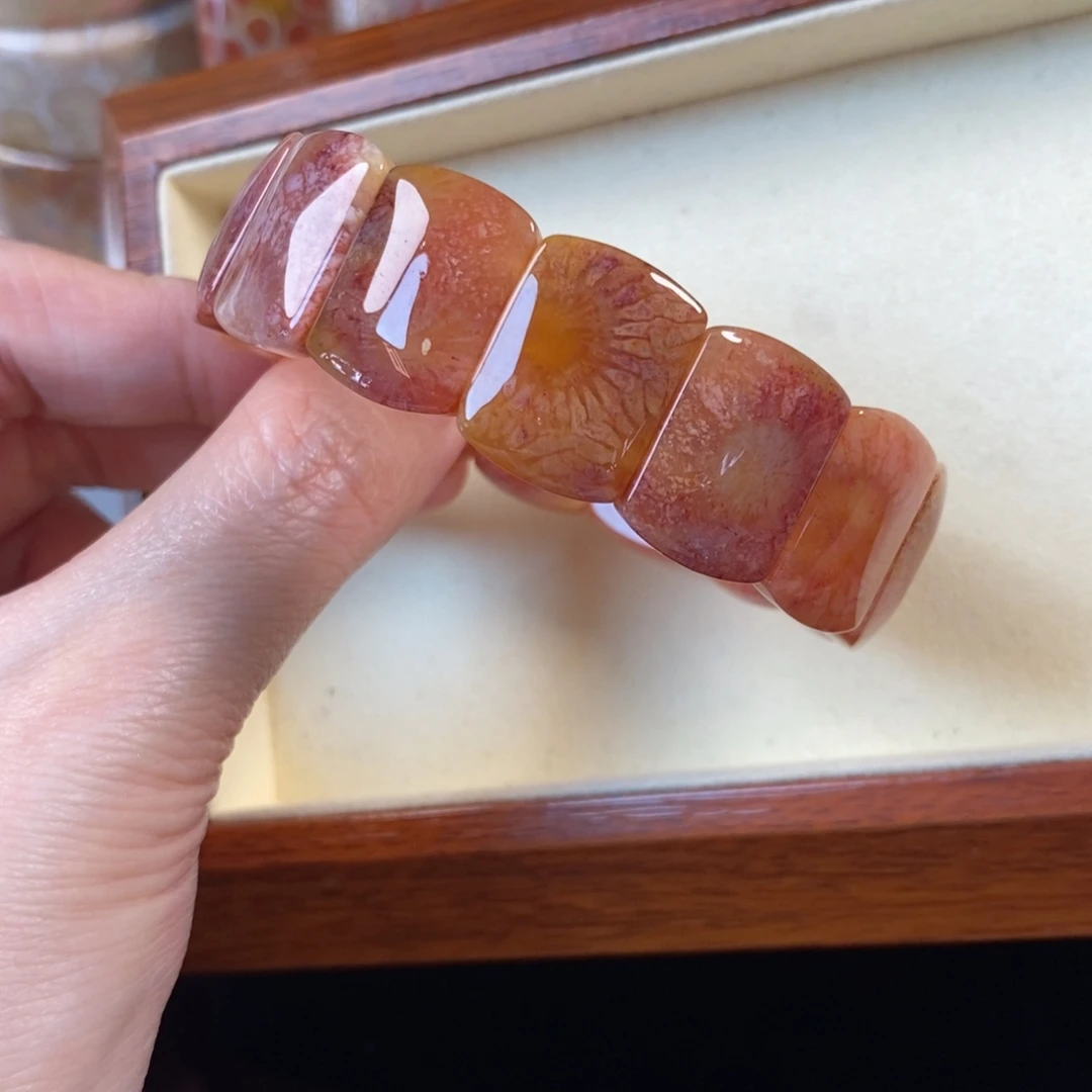 硅化珊瑚（珊瑚玉）未镶嵌手串2000