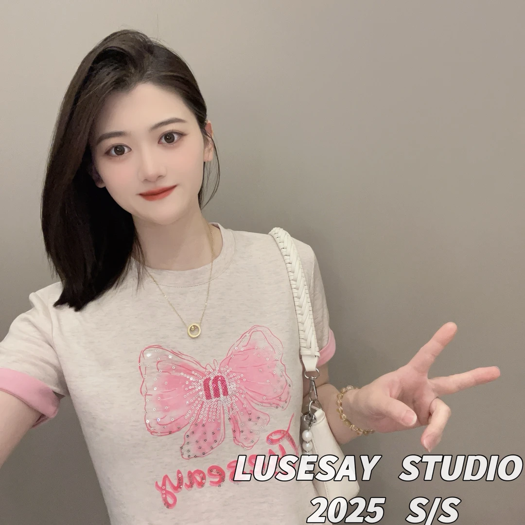 LUSESAY 双色面料蝴蝶亮片 2025新款 短袖T恤女百搭休闲时尚上衣