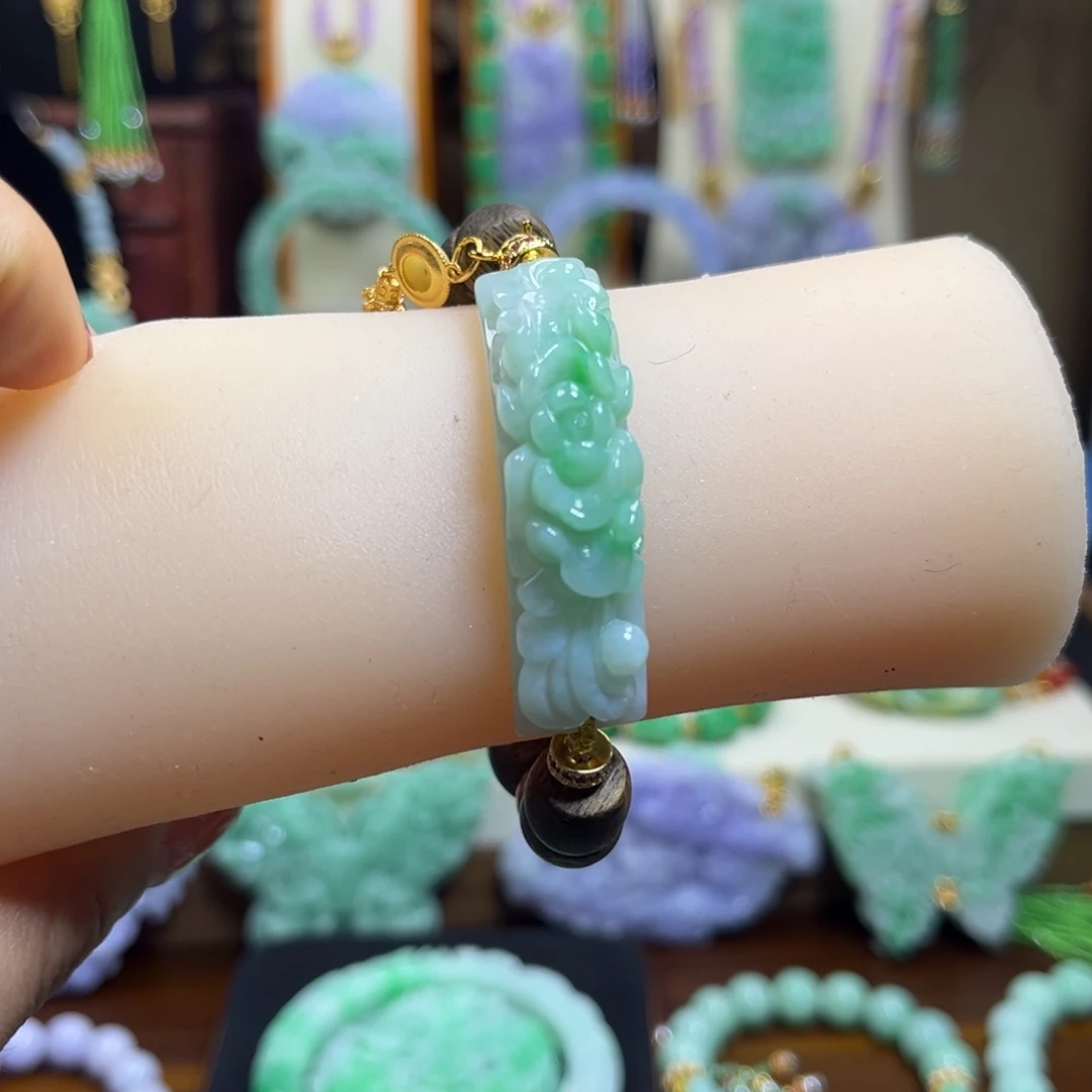 翡翠未镶嵌颈饰天然翡翠