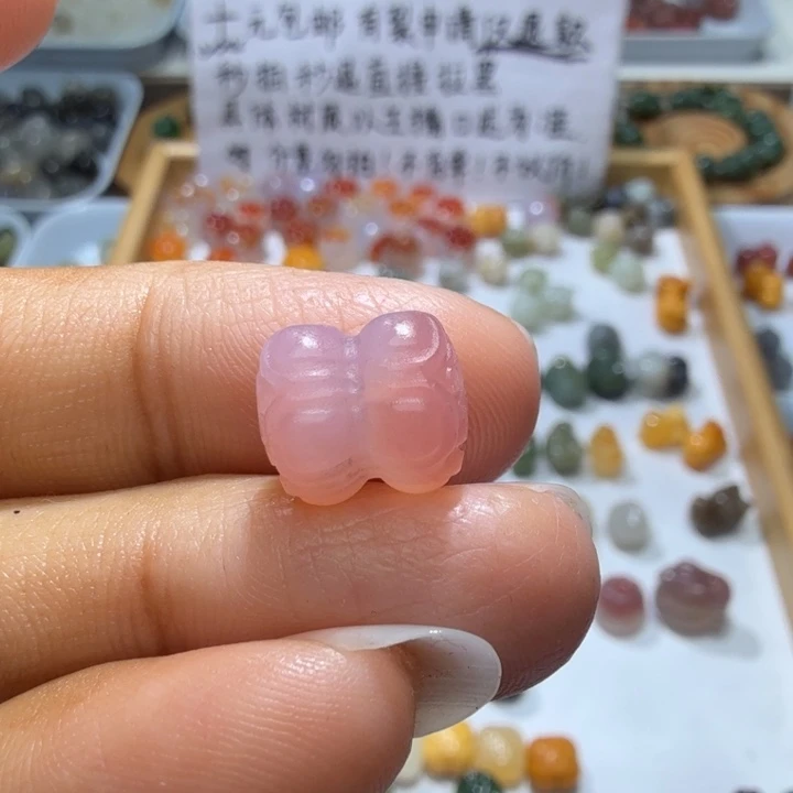和田玉未镶嵌珠宝奇石