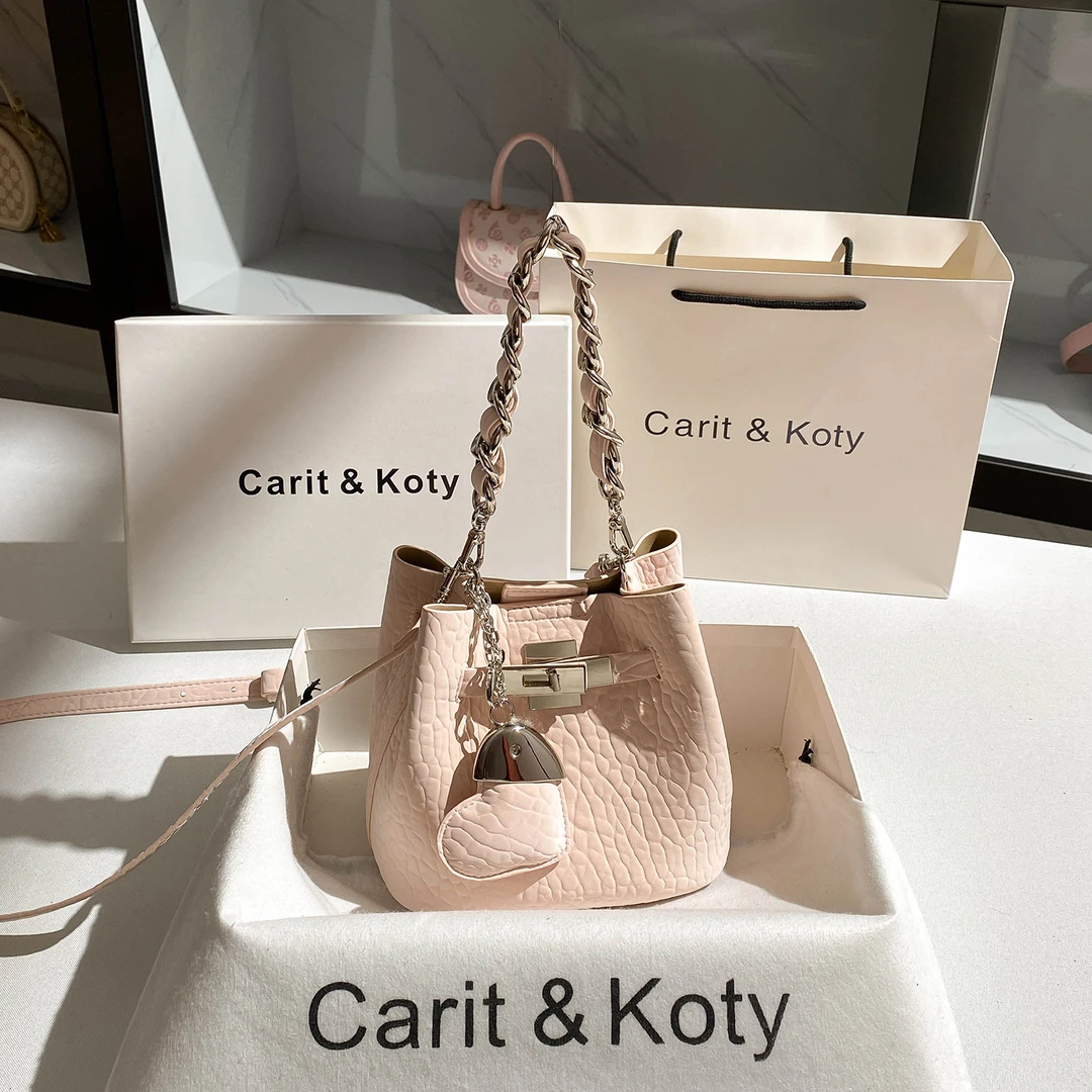 Carit Koty今年流行小众水桶包包女2025夏季新款高级感链条腋下包