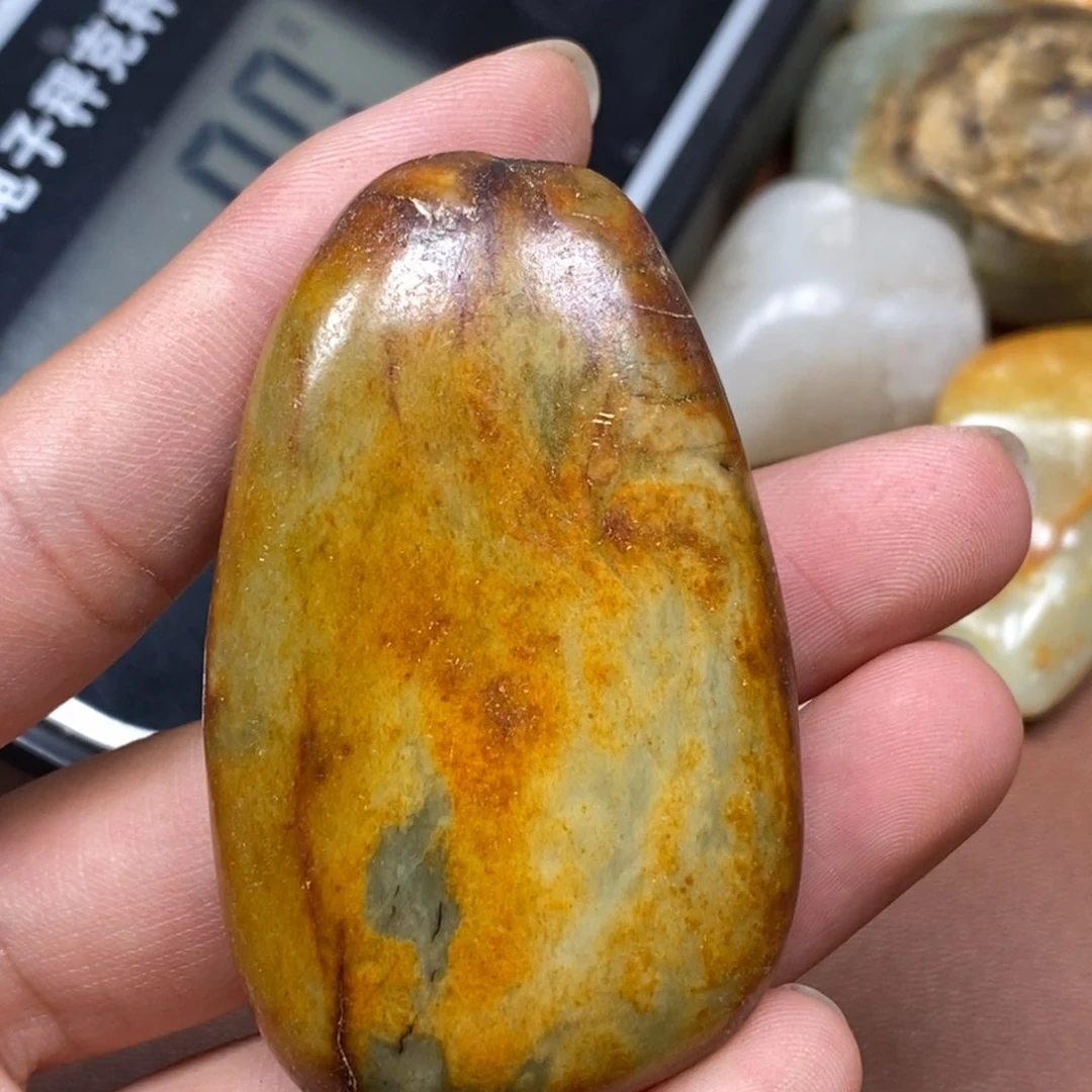 和田玉（糖玉）未镶嵌挂件