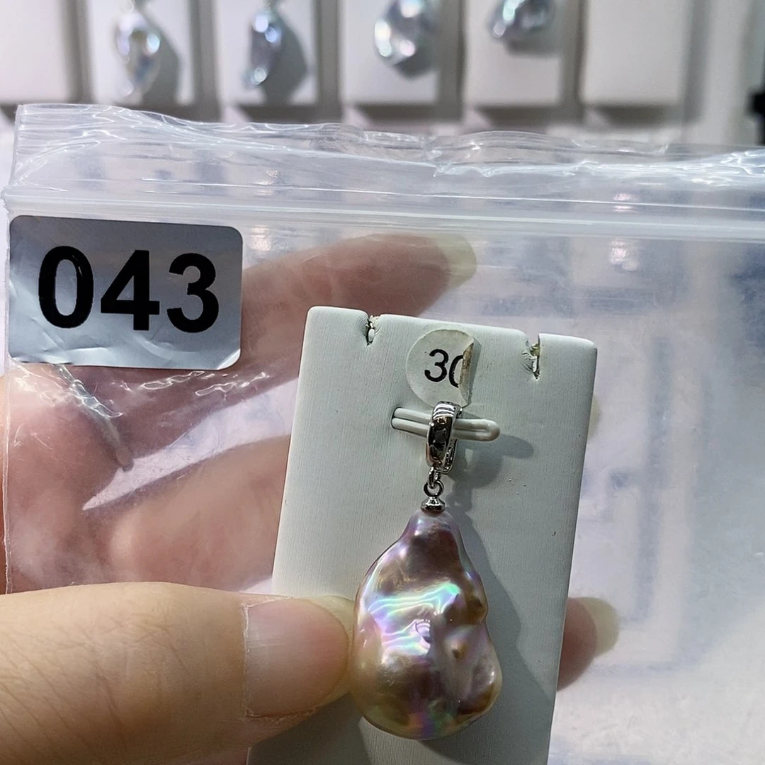 淡水珍珠合金颈饰