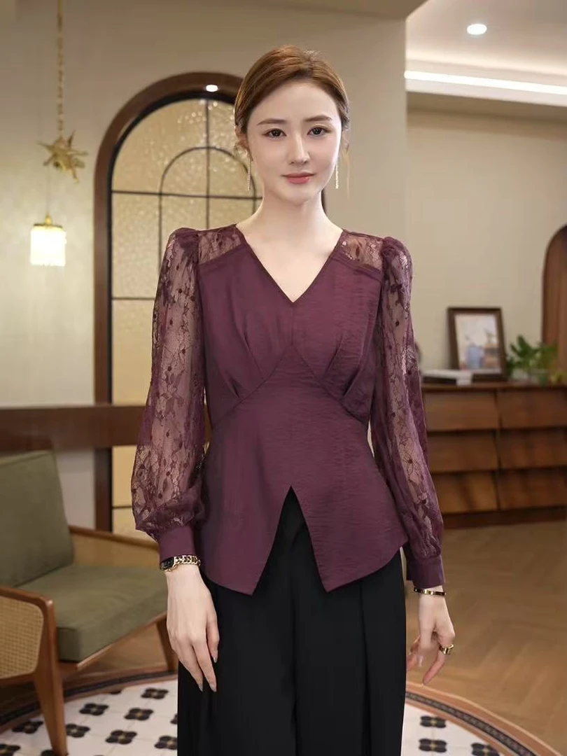 2025早秋新款【ZM-Q920】蕾丝镂空百搭气质款紫色v领长袖衬衫上衣女