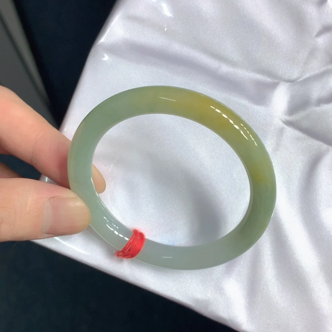 翡翠手镯（圆镯）未镶嵌翡翠（桂花糕）