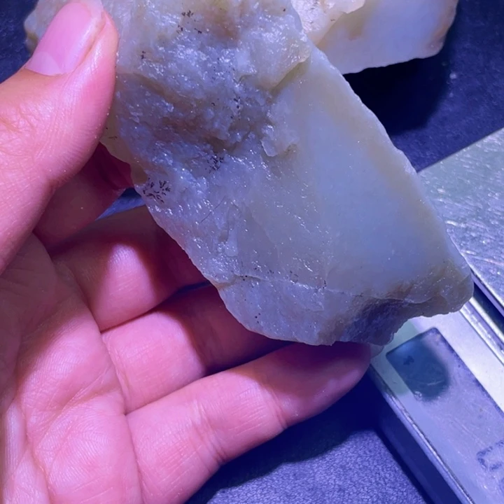 和田玉未镶嵌珠宝半成品