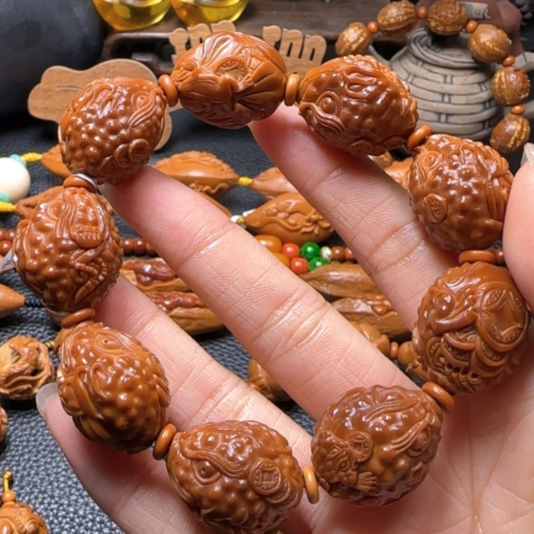 【闪购商品】橄榄核手串三足金蟾