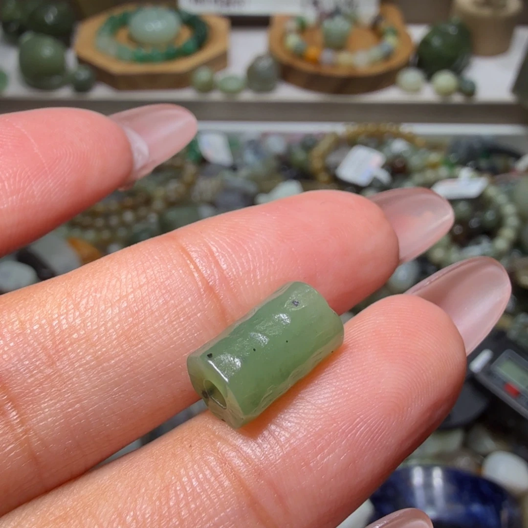 和田玉未镶嵌珠宝奇石