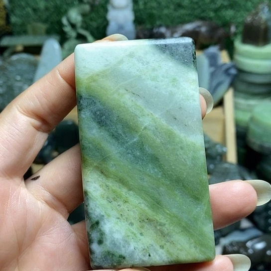 独山玉未镶嵌珠宝半成品