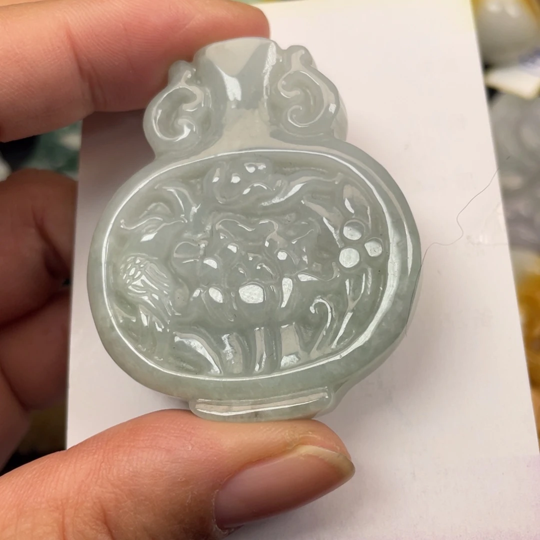 翡翠未镶嵌颈饰翡翠吊坠