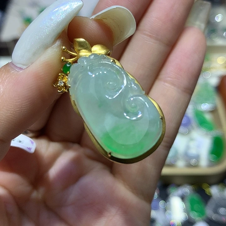 翡翠18K金镶嵌吊坠(不含链)