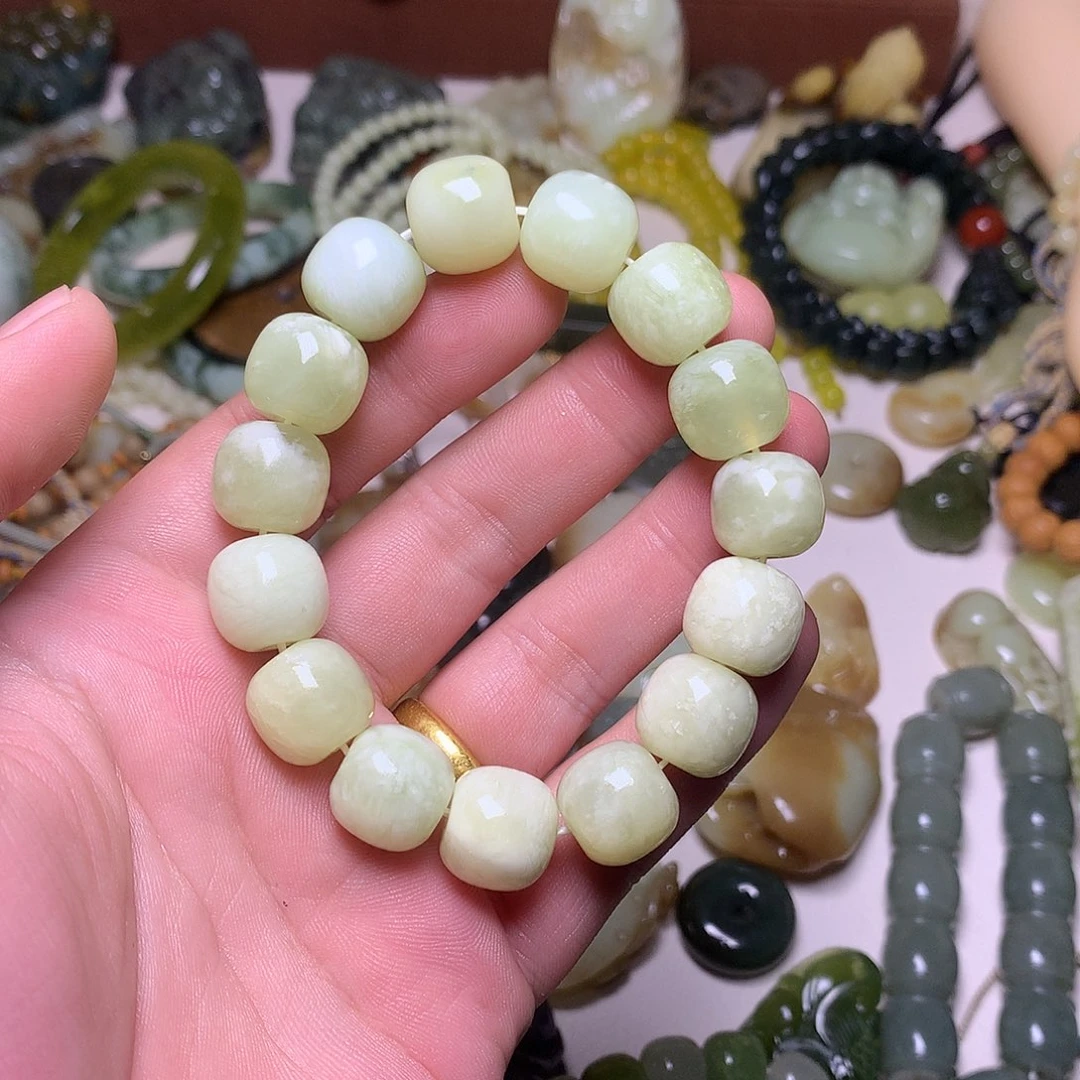 未镶嵌蛇纹石玉手链