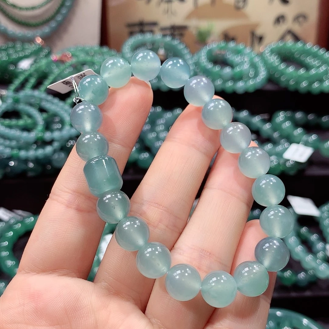 筱***茶翡翠未镶嵌手链卡9.8
