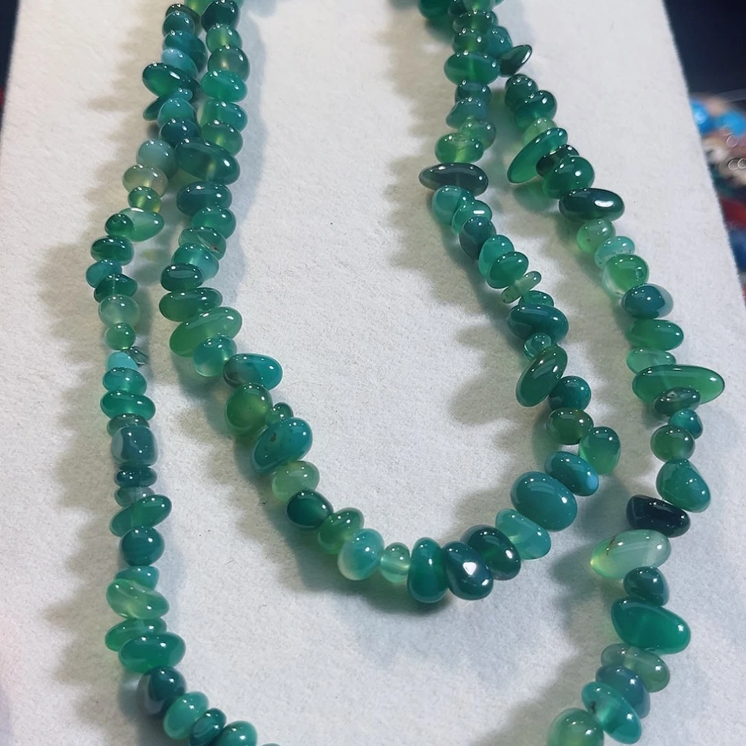 玛瑙/玉髓未镶嵌珠宝半成品绿玛瑙碎碎一条4圈